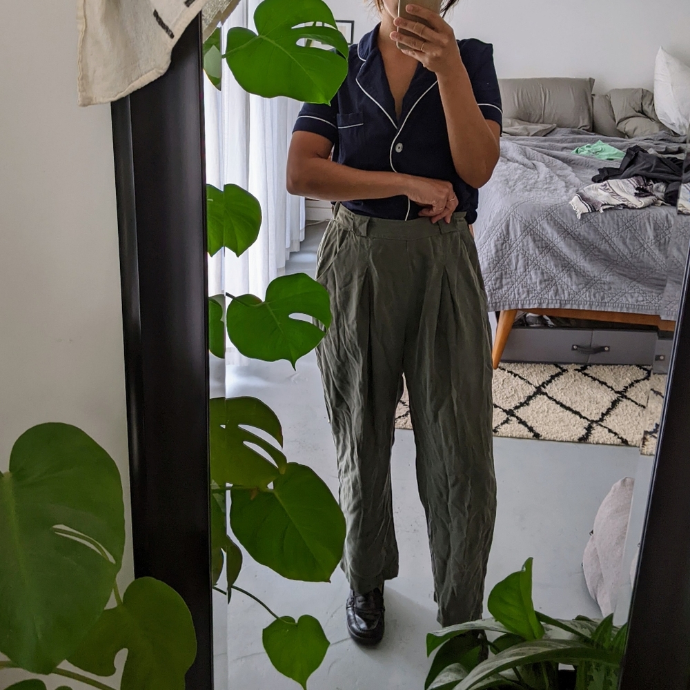 Back Beat Rags sage pants